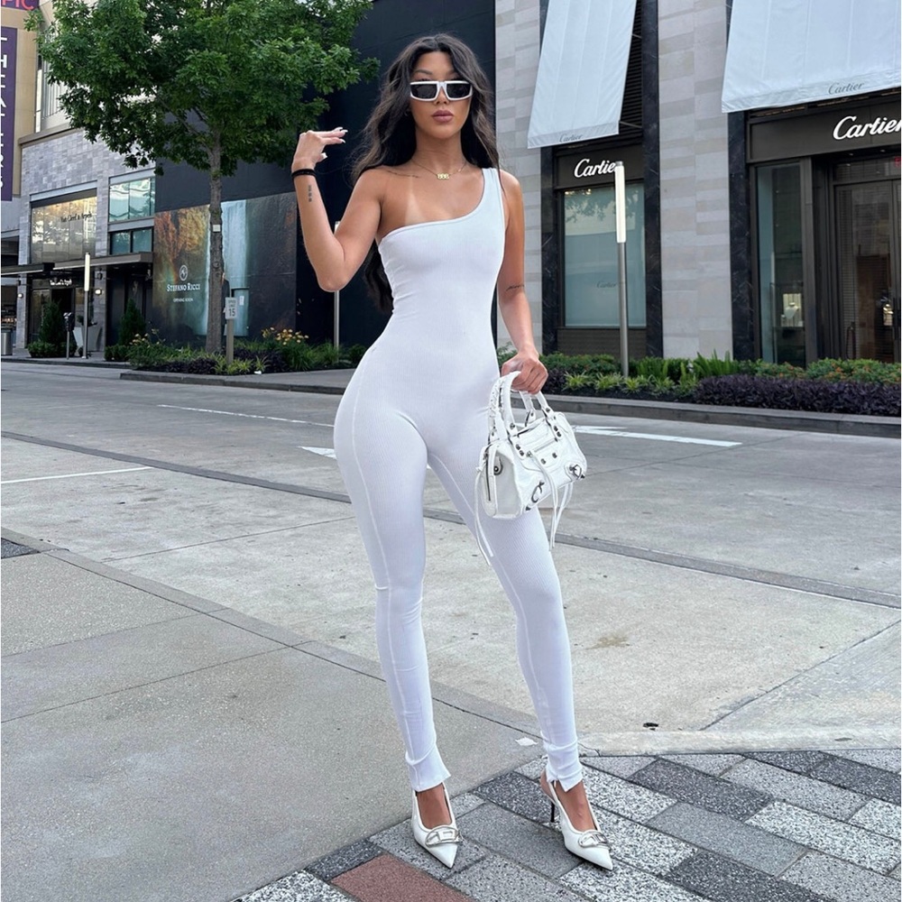 Fashion nova jeni snatched jumpsuit